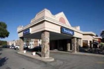 Travelodge By Wyndham Cambridge - Waterloo Экстерьер фото